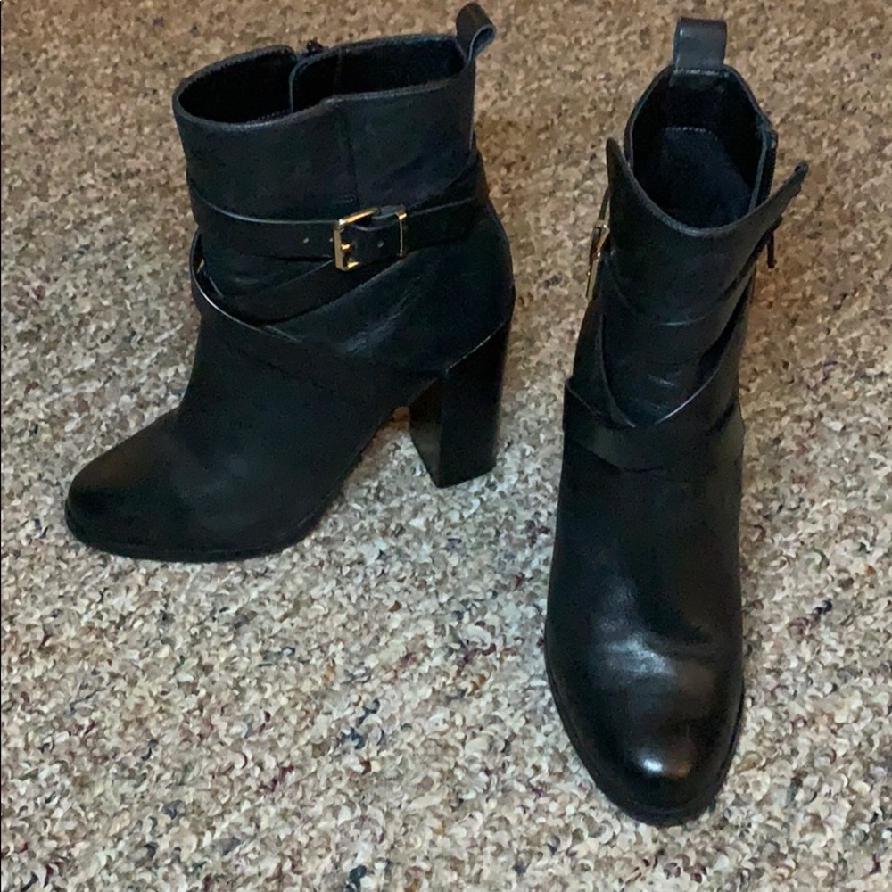Like New  Aldo Chelsea boot